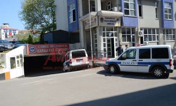Çorlu Belediyesi Otoparkından Gazetecinin Motosikleti Çalındı
