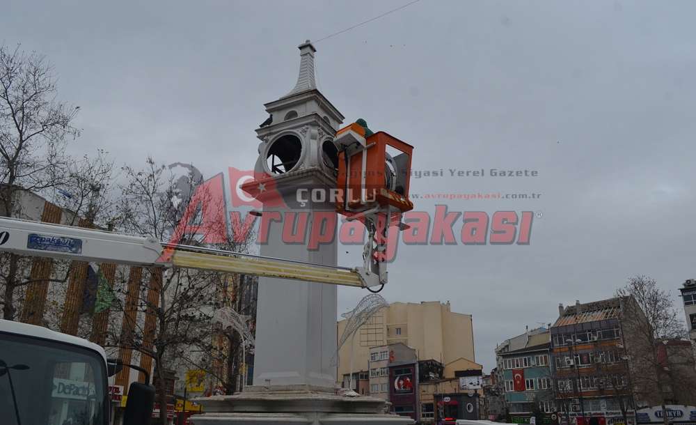 Günde İki Defa Doğruyu Söylüyor