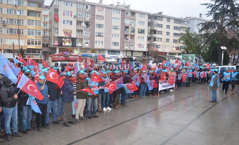 Metal İşçileri Meydanlara İndi