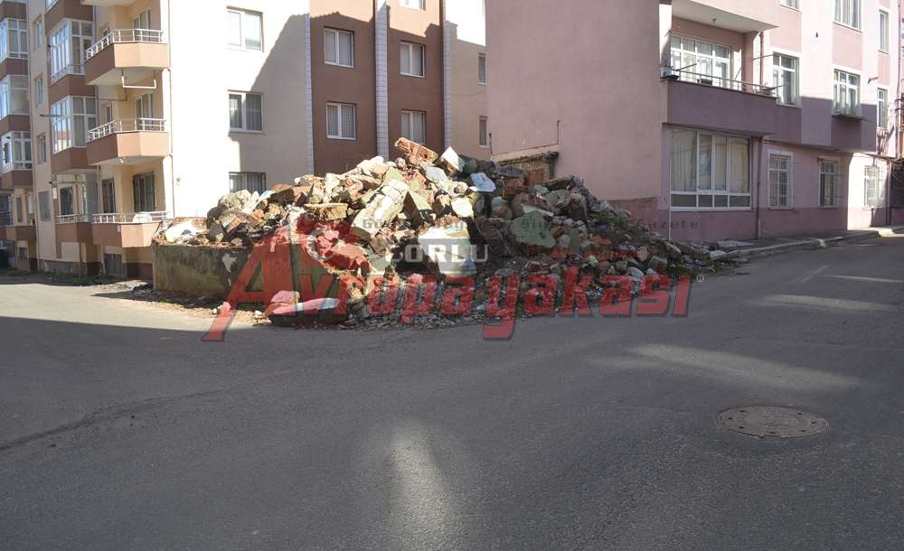 Altı Aydır Bu Halde Duruyor