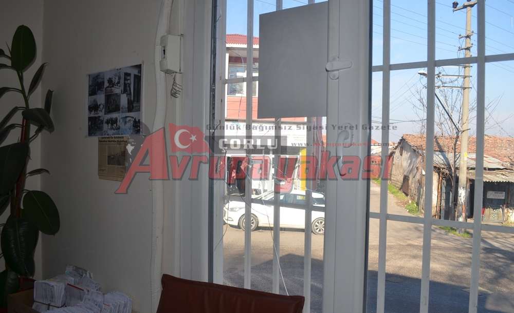 Muhtarlığın Camları 4 Aydır Kırık