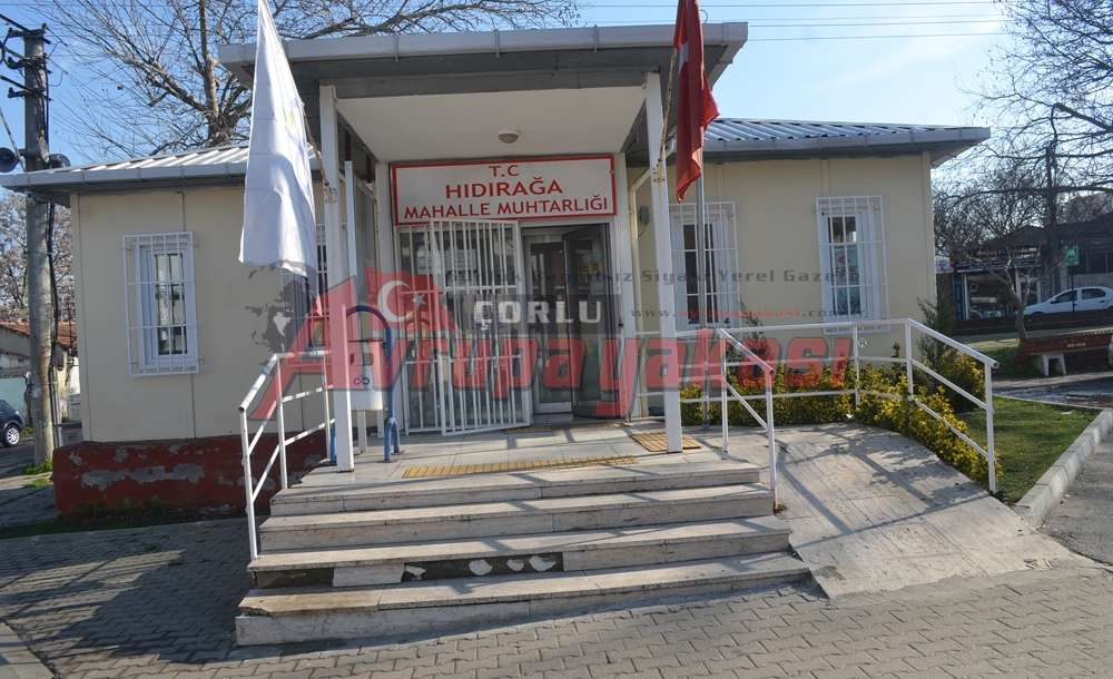 Muhtarlığın Camları 4 Aydır Kırık