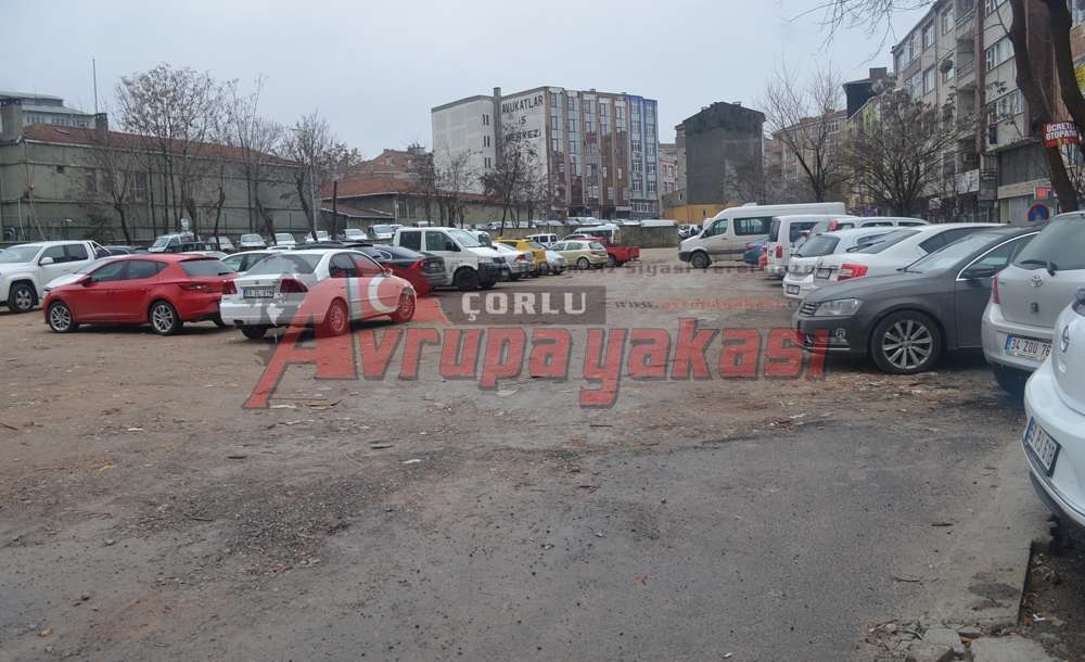 Geçici Otopark Oldu