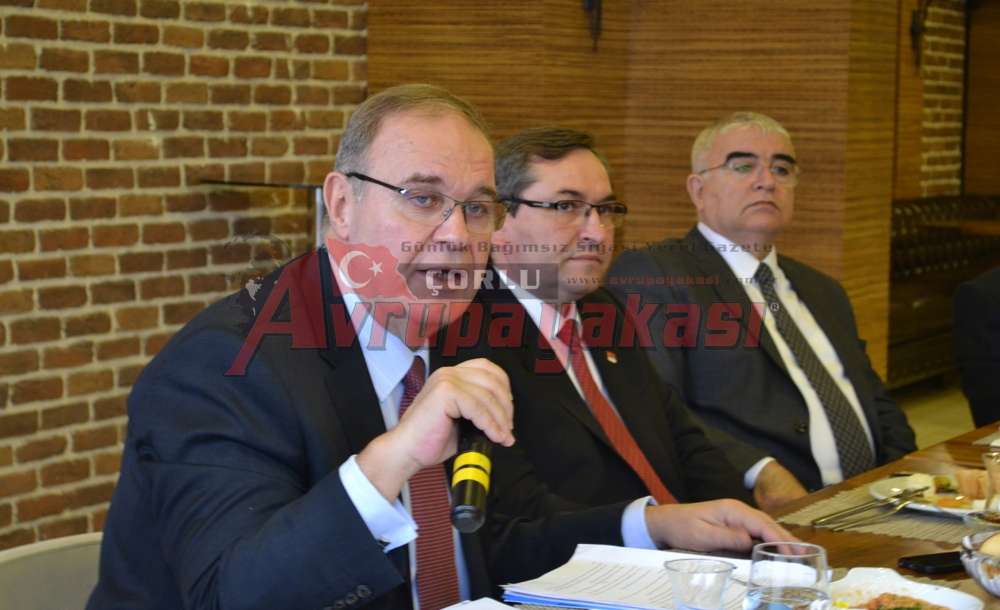 “Önseçime De Girerim”