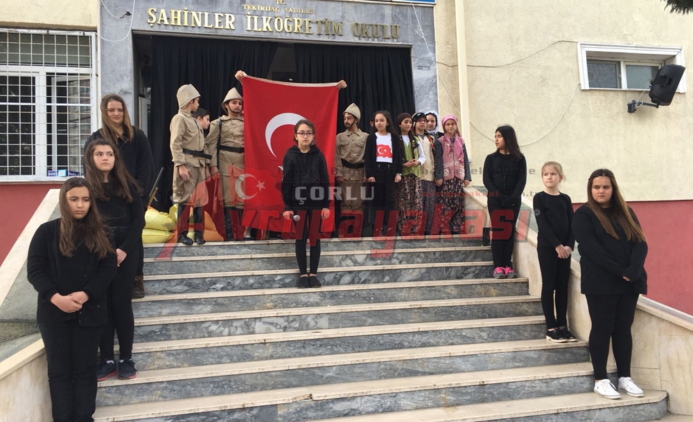 Şahinler Orta Okulu Şehitleri Andı