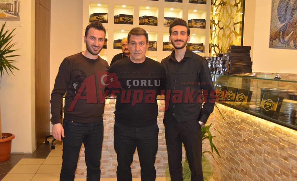 Her Şey Müşterinin Gözü Önünde Hazırlanıyor