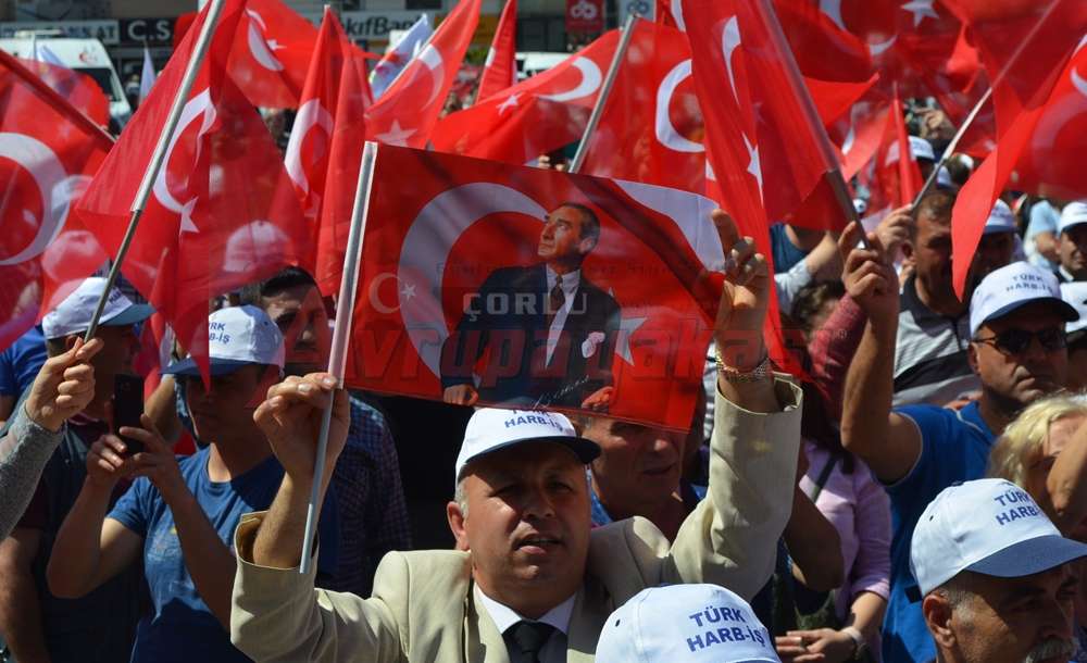 Çorlu'da 1 Mayıs Coşkusu Yaşandı