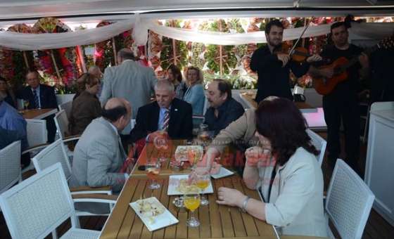 Vogue Çorlu Cafe Restaurant Açıldı
