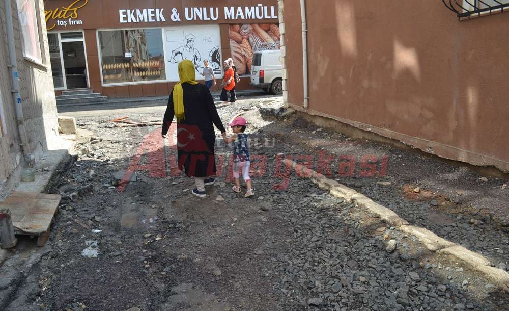 Sokağın Durumu İçler Acısı 