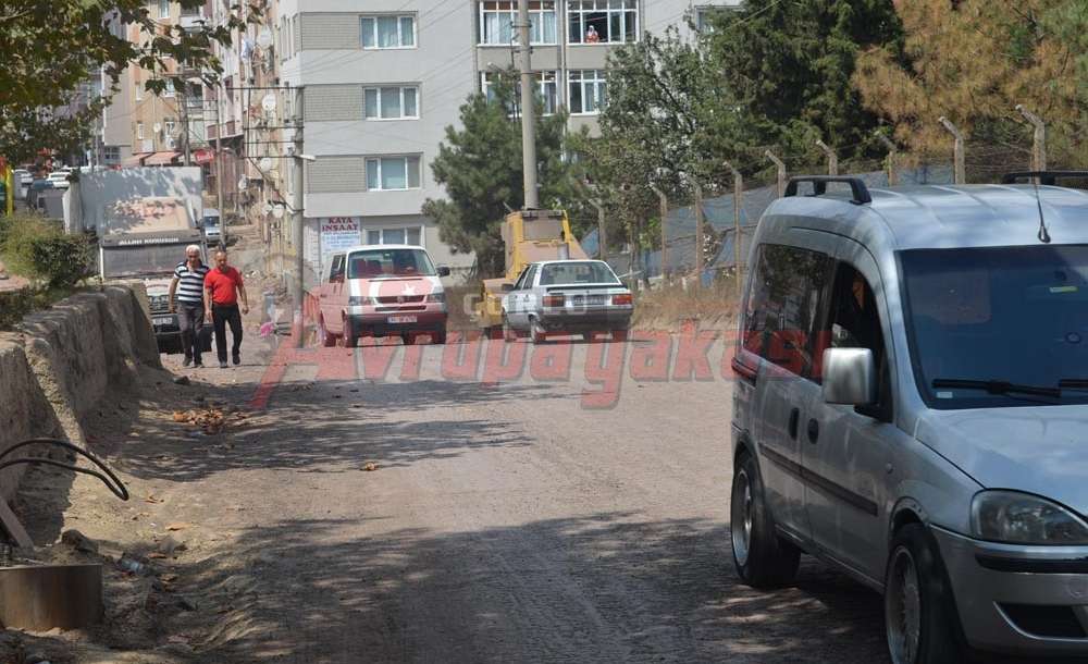 Vatandaşlar Tozdan Rahatsız 