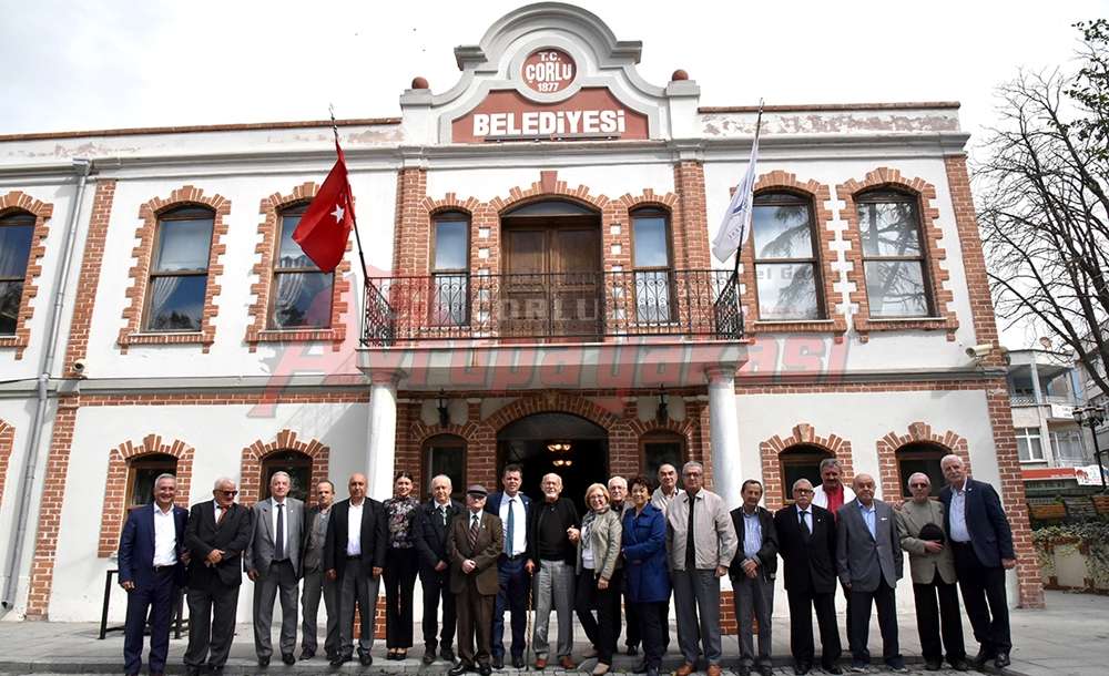 Başkan Sarıkurt Eski Meclis Üyeleriyle Buluştu