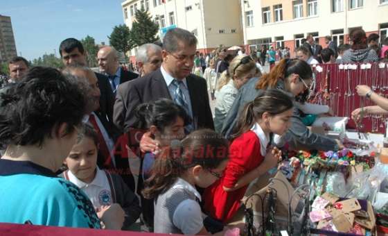 Şahinler Ortaokulu`ndan Proje Sergisi Ve Kermes