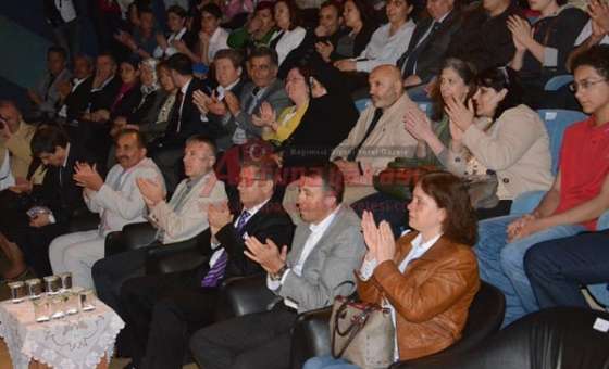 Öğretmenler Korosundan Türk Halk Müziği Konseri