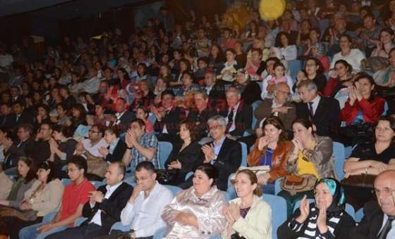 Öğretmenler Korosundan Türk Halk Müziği Konseri