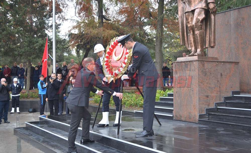 Büyük Önder, Çorlu'da Göz Yaşlarıyla Anıldı