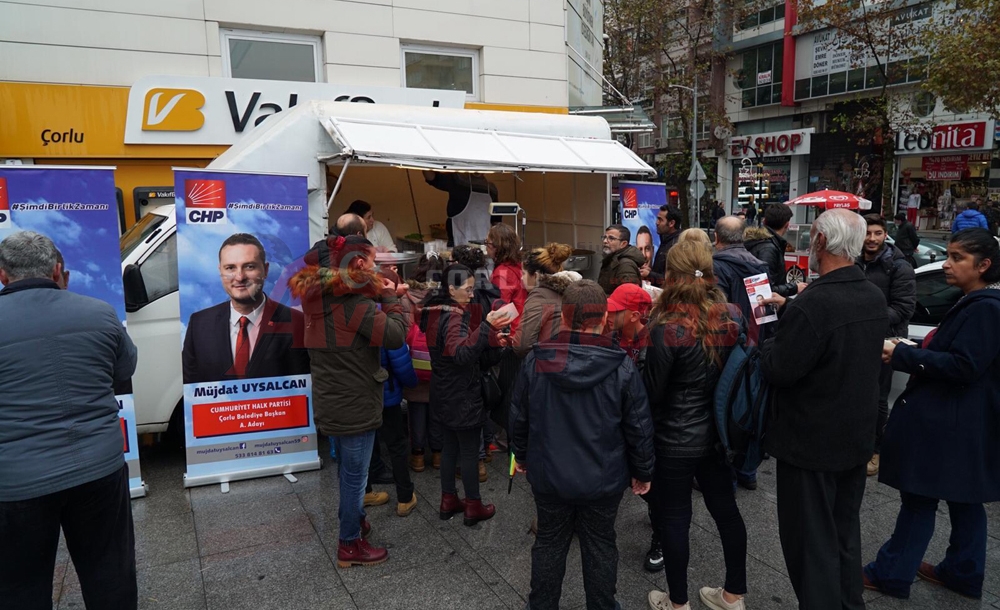 Uysalcan, Vatandaşın Kandilini Kutladı 