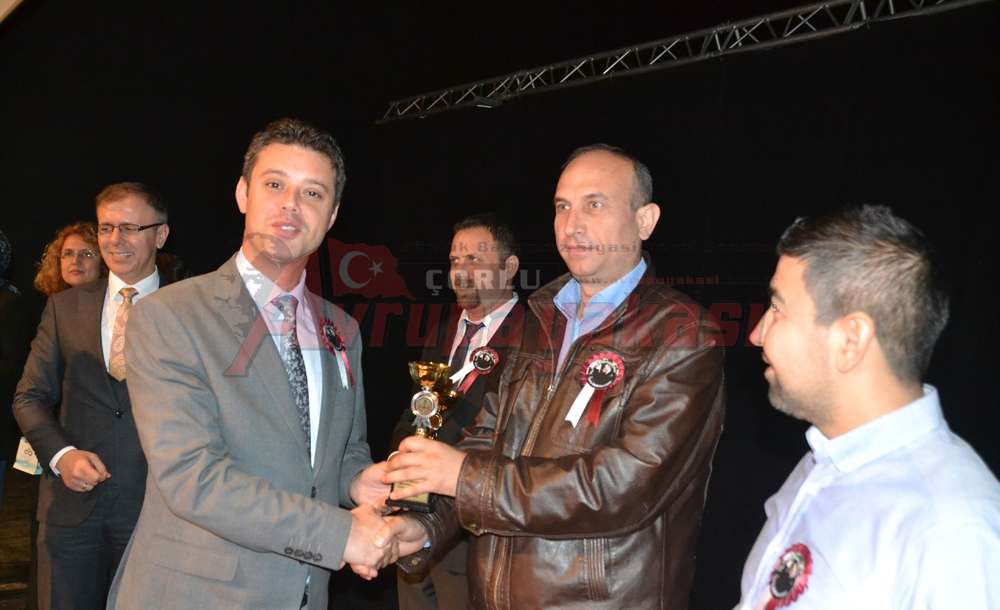 Gururla Kutladılar