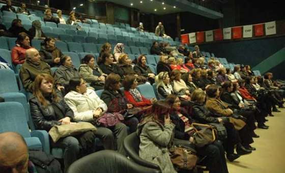 Chp Kadın Kollarından Kadına Yönelik Şiddetle Mücadele Semineri  