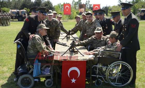 Çakı Gibi Asker Oldular