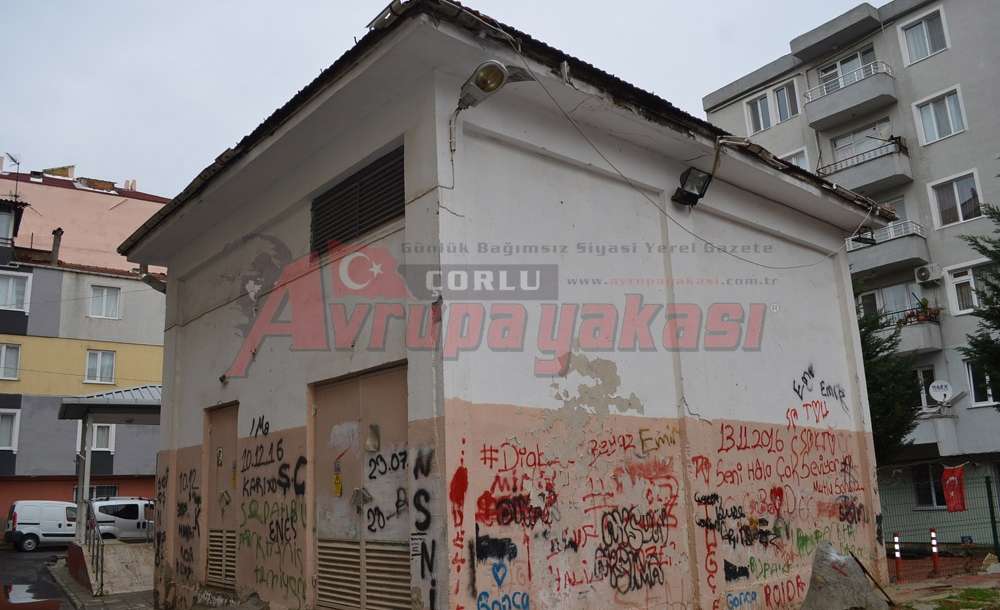 Tredaş'a Ait Elektrik Trafosu Bakım İstiyor
