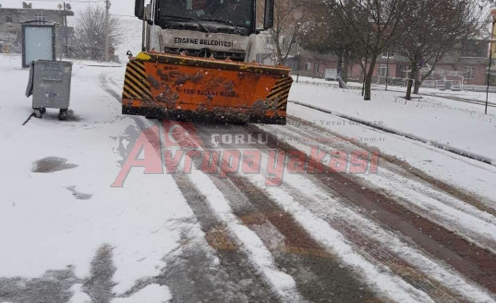 Ergene Belediyesi'nden Kar Mesaisi