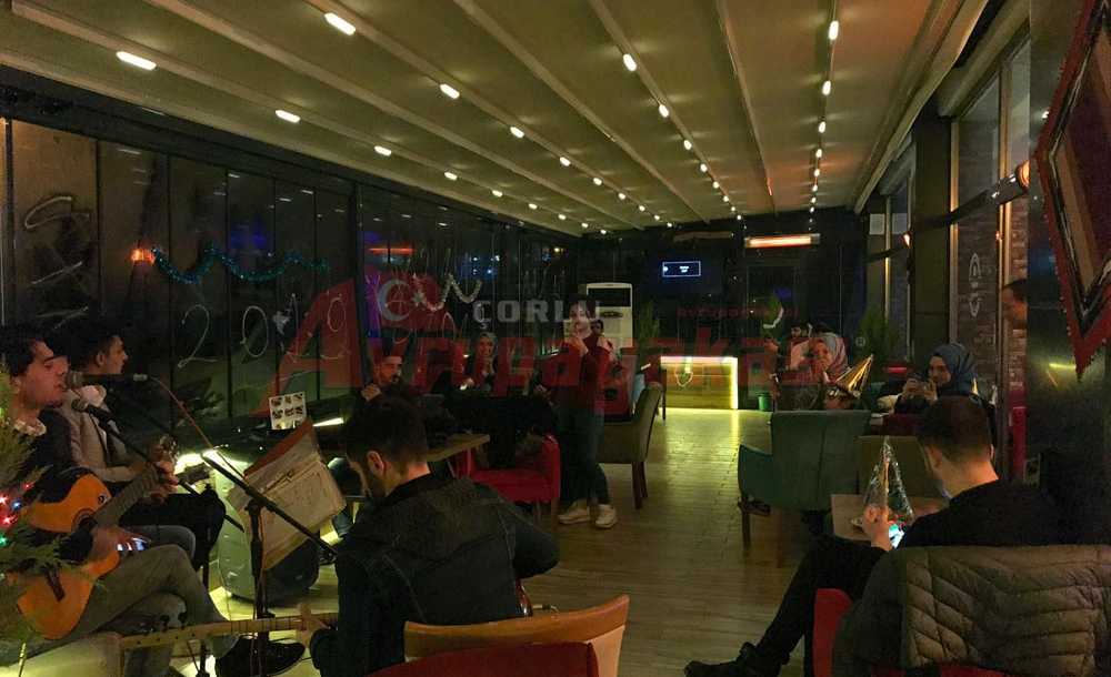 Yılbaşına Çalışarak Girdiler