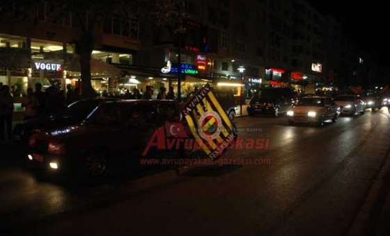 Galatasaray Galibiyeti Çorlu`daki Fenerbahçelileri Sokağa Döktü