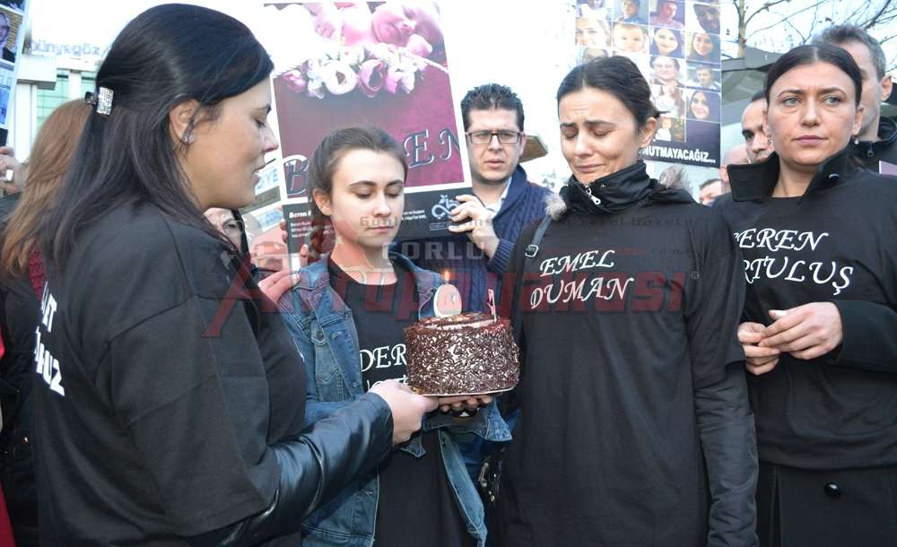 Adalet İstiyorlar 