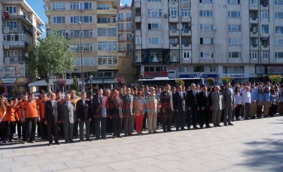 19 Mayıs`ta Çelenk Sunulacak