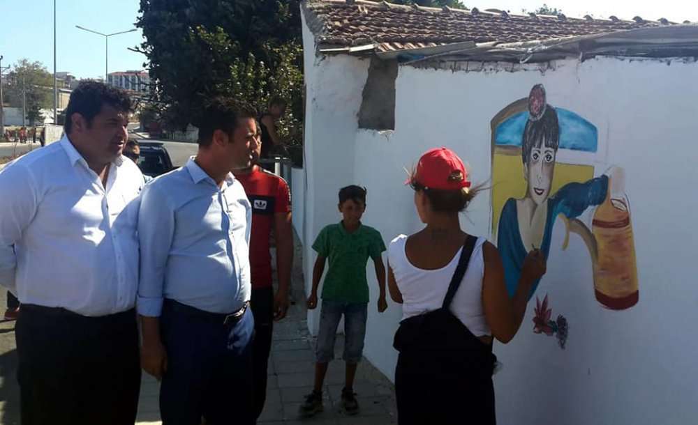 Ressamlar Fırçalarını Çorlu İçin Salladı 