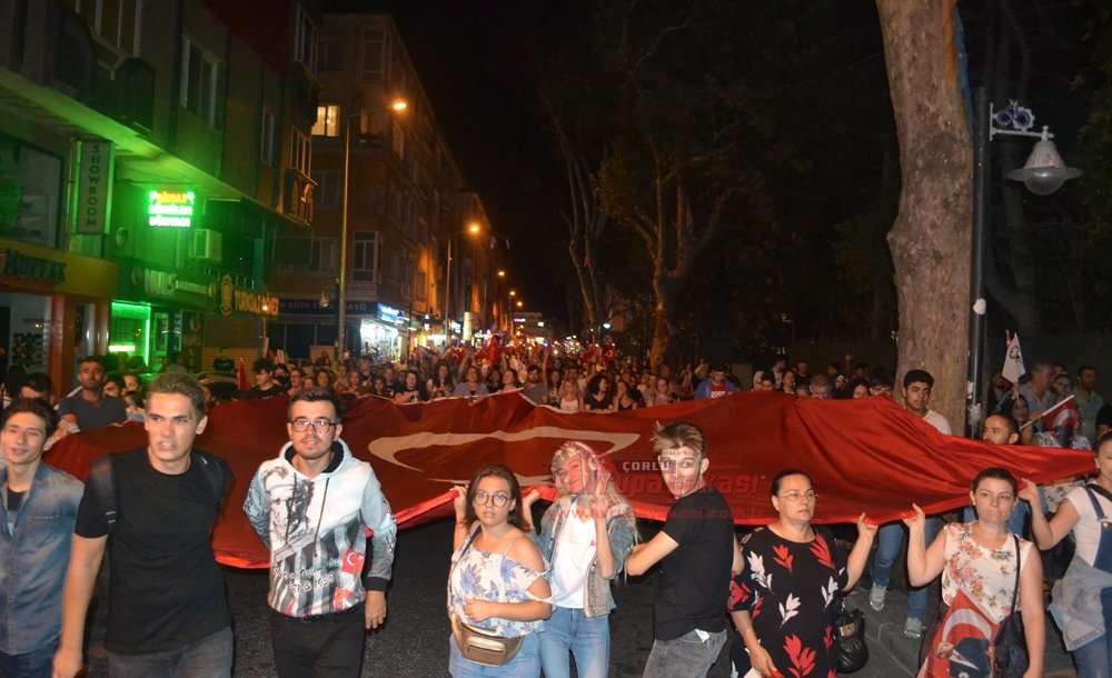 7'den 77'ye O Coşkuyu Yaşadı 