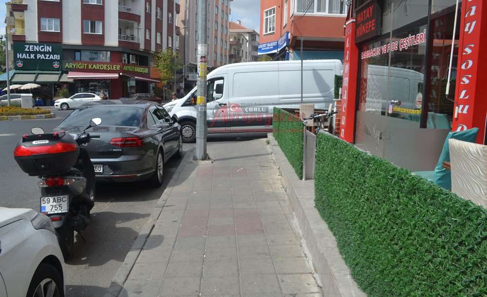 Vatandaşlar Yanlış Araç Parklarına İsyan Etti 