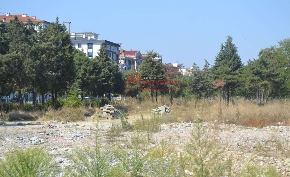 Millet Bahçesi Olacak Alan Çöplük İçinde 