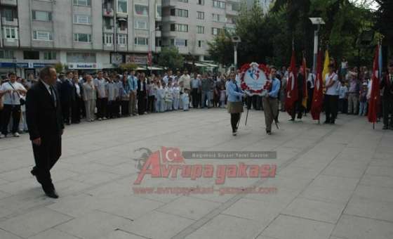 Çelenk Sunma Töreni Gerçekleştirildi