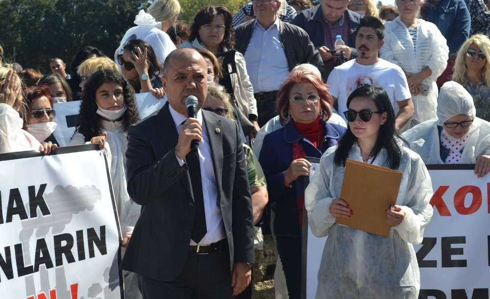 Kirliliğe Dikkat Çekmek İçin Eylem Yaptılar 