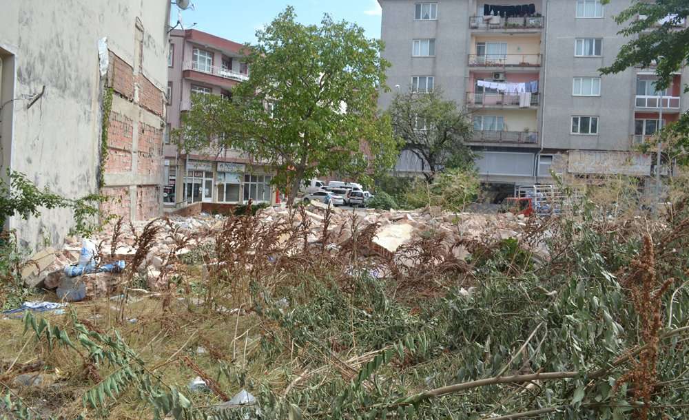 Okulun Yanında Uyuşturucu Kullanımına Tepki 