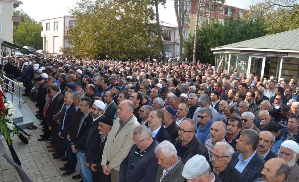 Rasim Yüksel'in Babası Son Yolculuğuna Uğurlandı 
