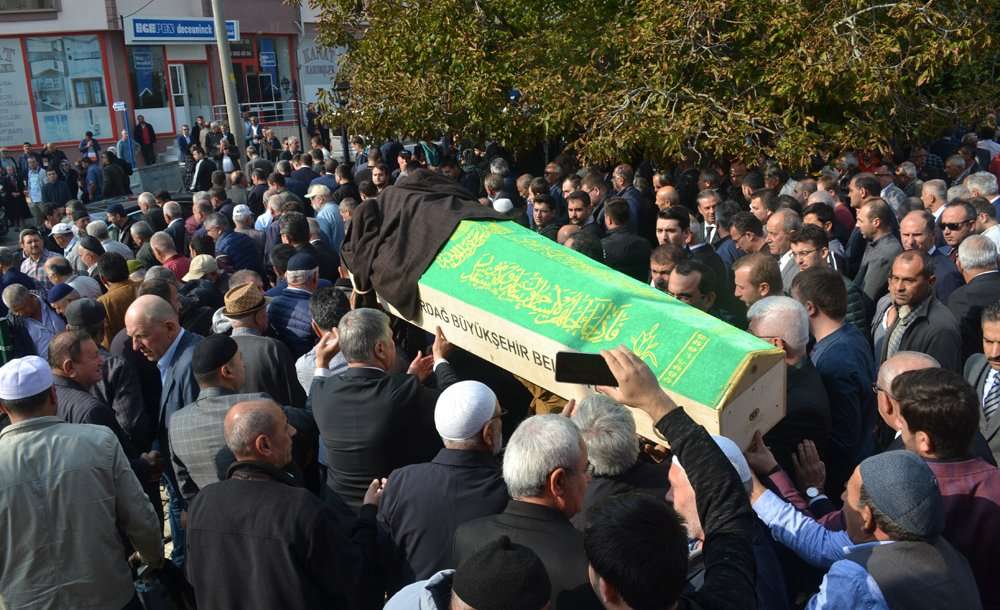 Rasim Yüksel'in Babası Son Yolculuğuna Uğurlandı 