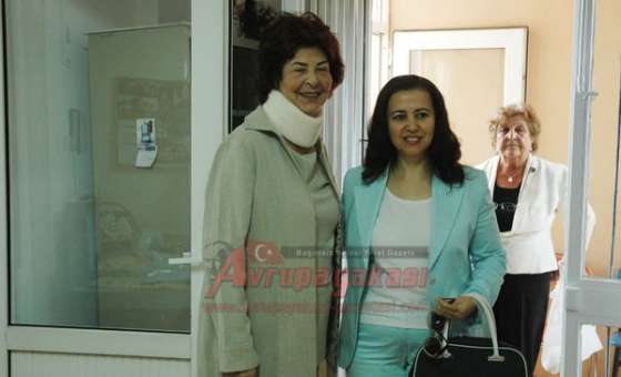 Yardım Sevenlerden Burs Kermesi