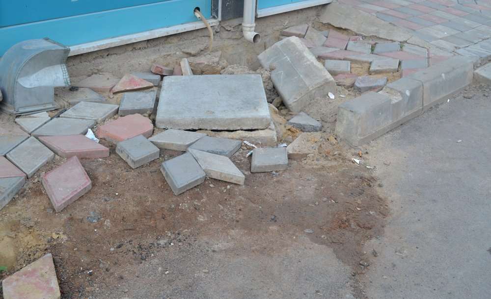 Apartmanı Lağım Suları Bastı 
