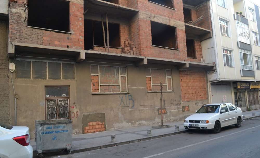 Madde Bağımlılarının Sığınıkları Bir Bir Kapatılıyor