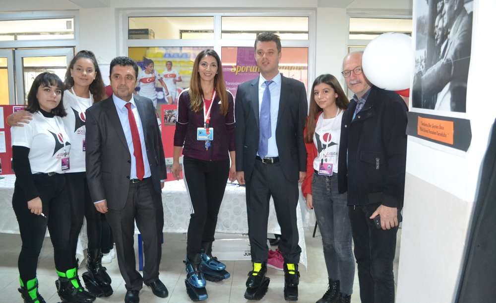 Tübitak 4006 Bilim Fuarı Sergisi Açıldı 