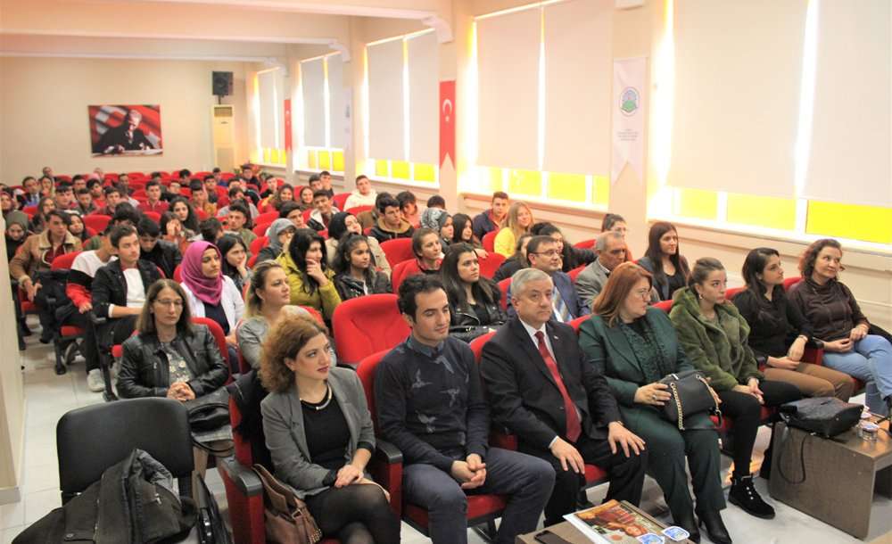 Meslek Lisesi'nde Ödül Töreni Düzenlendi 