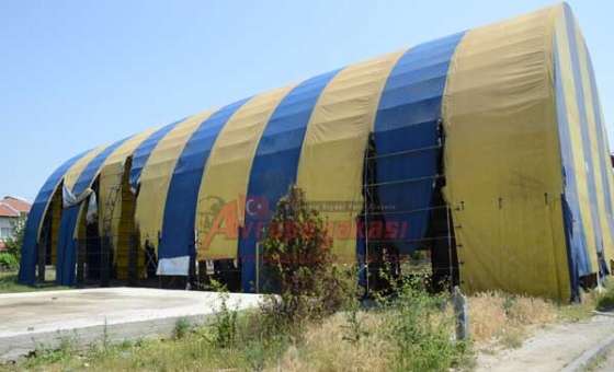 Spor Tesisleri Çürüyor