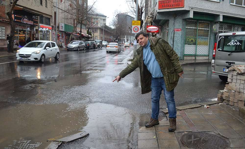 Omurtak Caddesi Göle Döndü 