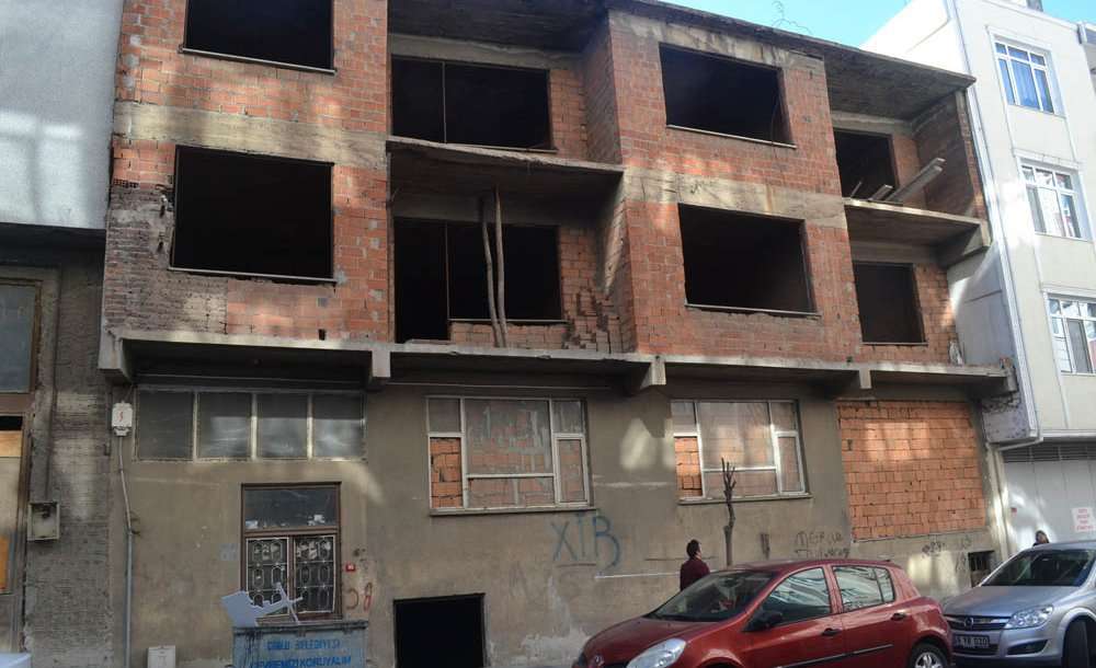 Binanın Güvenliği Sağlanınca Esnaflar Rahatladı 