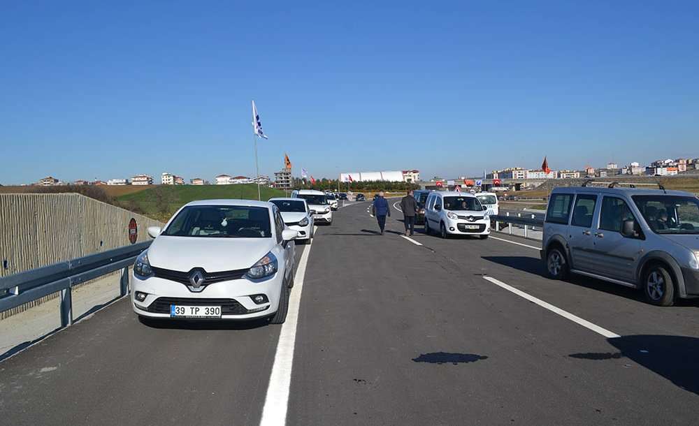 Bağlantı Yolu Henüz Bitmedi 