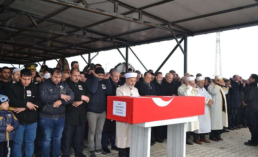 Kahramanlar Son Yolculuğuna Uğurlandı 