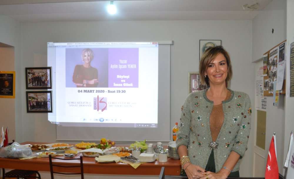 Kültür Sanat Derneği İmza Günü Düzenledi 