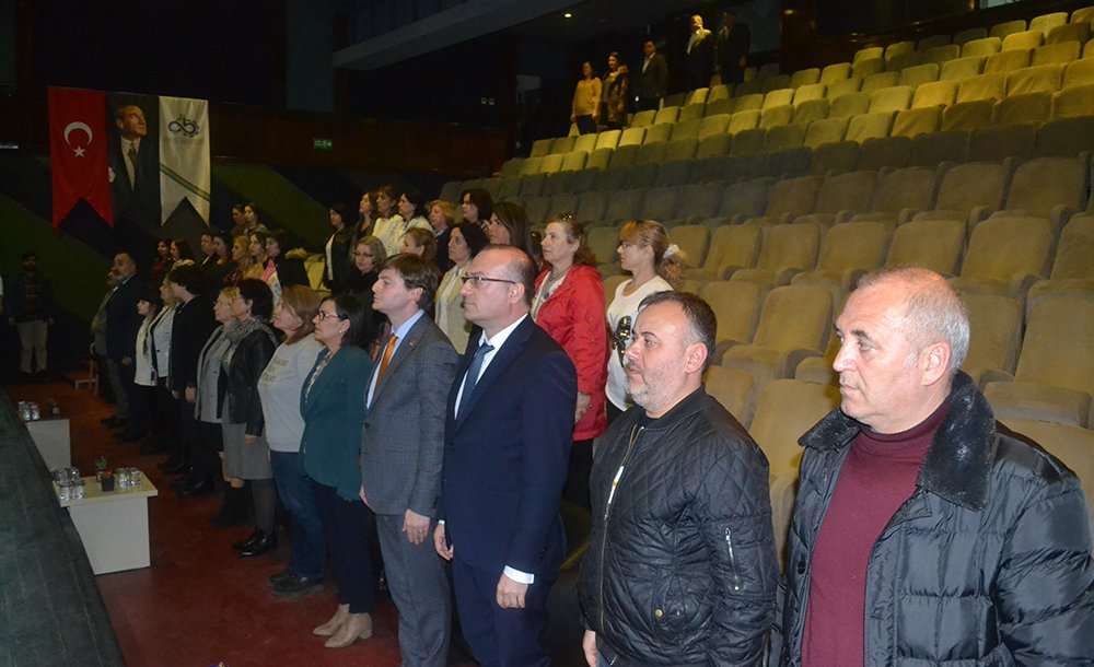 Chp Kadın Kollarından Konferans 